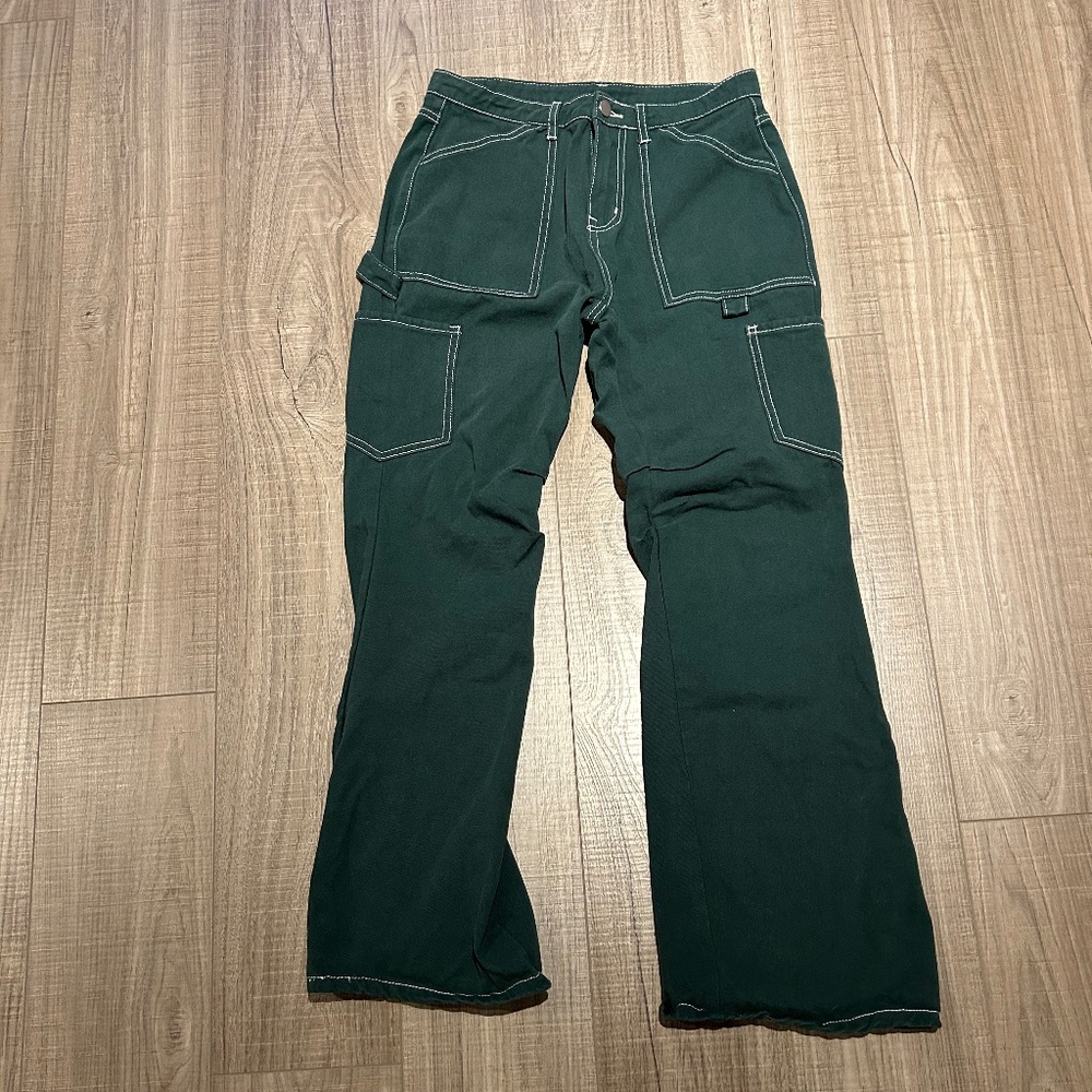 Et Clet Green Cargo Carpet Flare White Contrast Stitch Pants